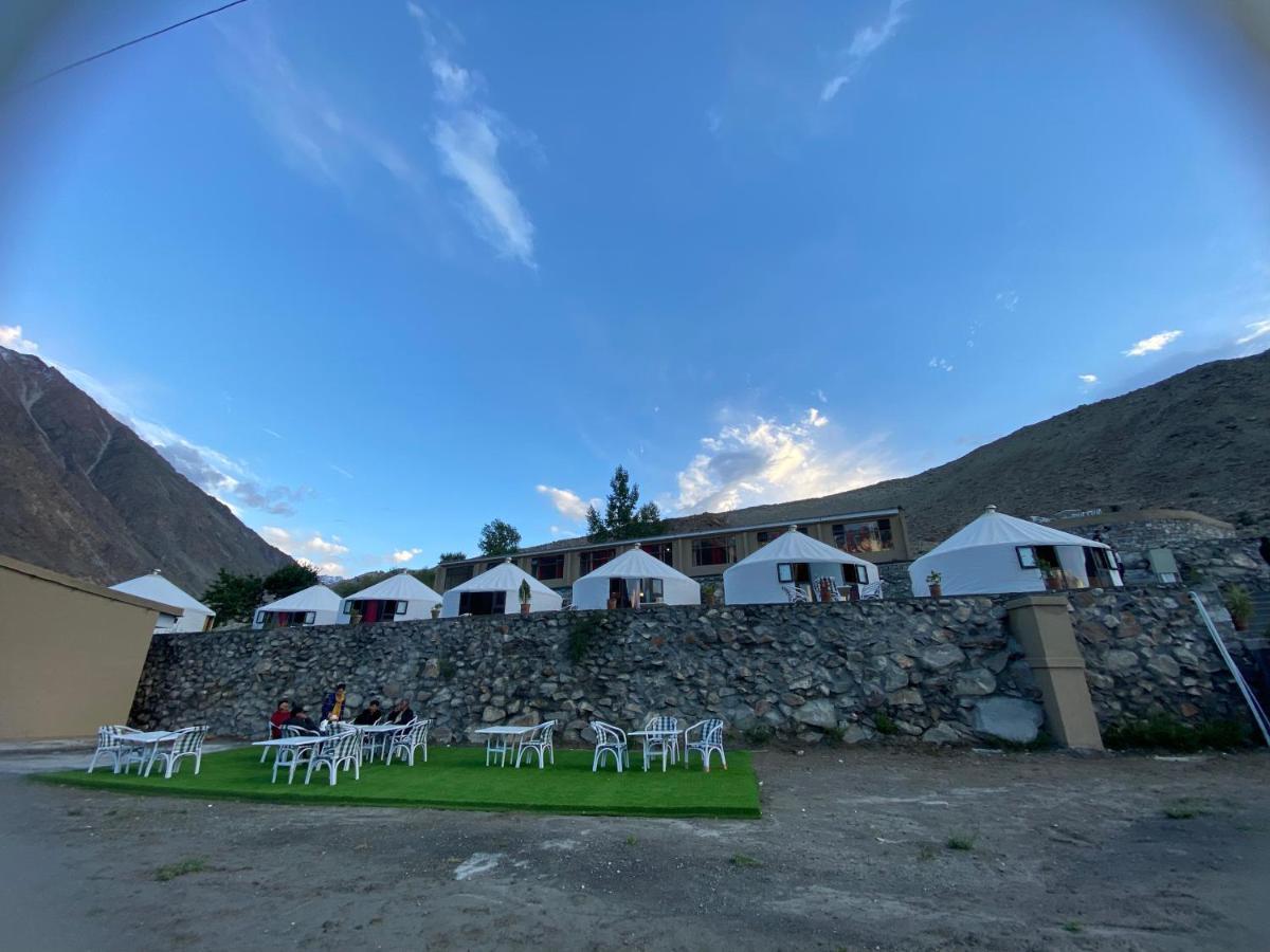 Apex Hotels And Resorts Hussaini Karimabad  Exteriér fotografie