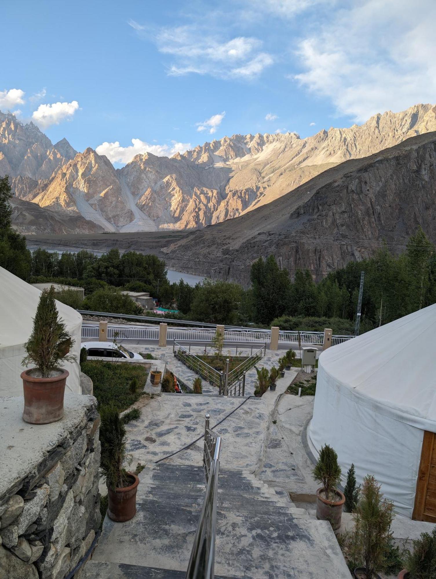 Apex Hotels And Resorts Hussaini Karimabad  Exteriér fotografie