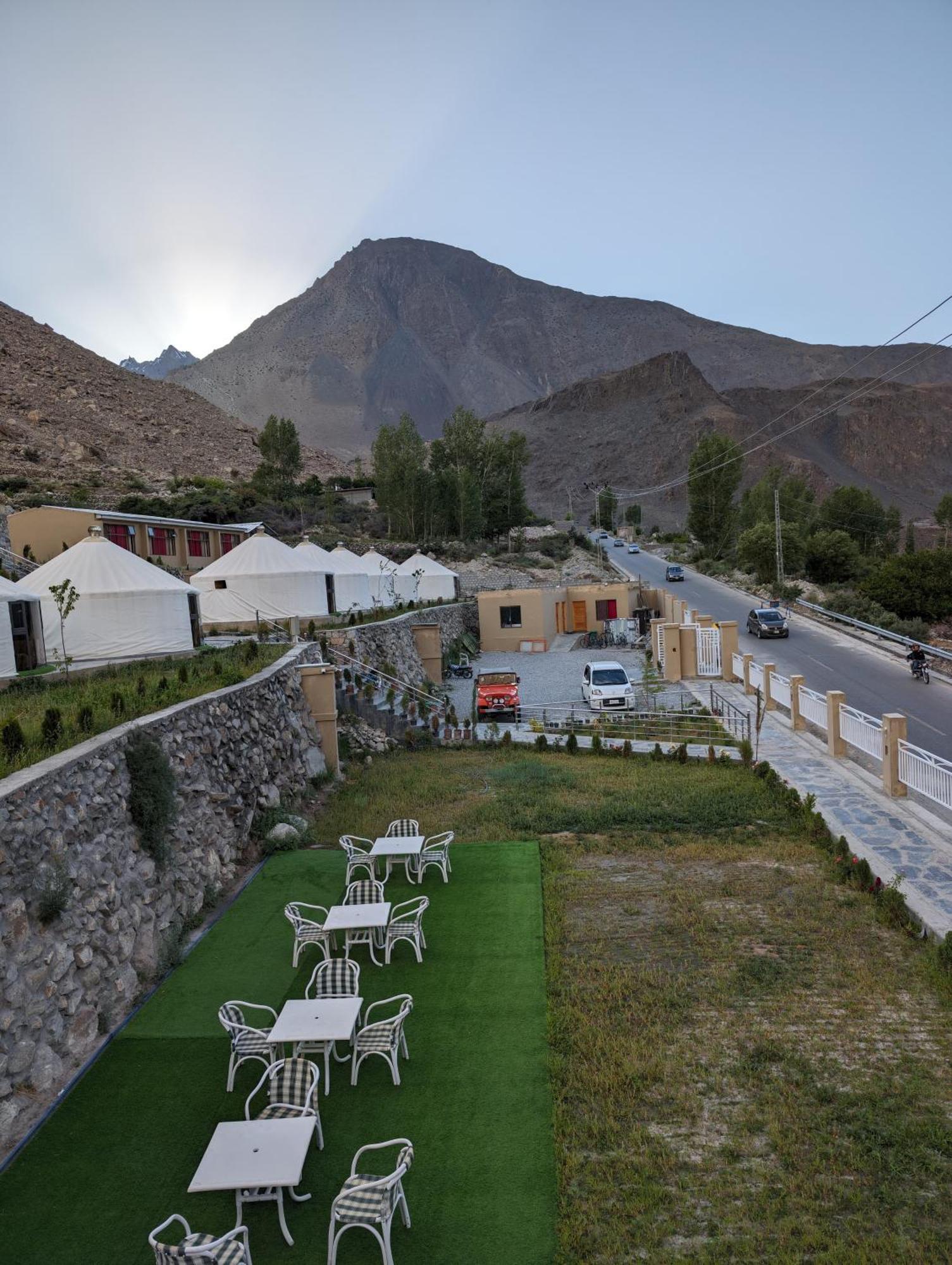 Apex Hotels And Resorts Hussaini Karimabad  Exteriér fotografie