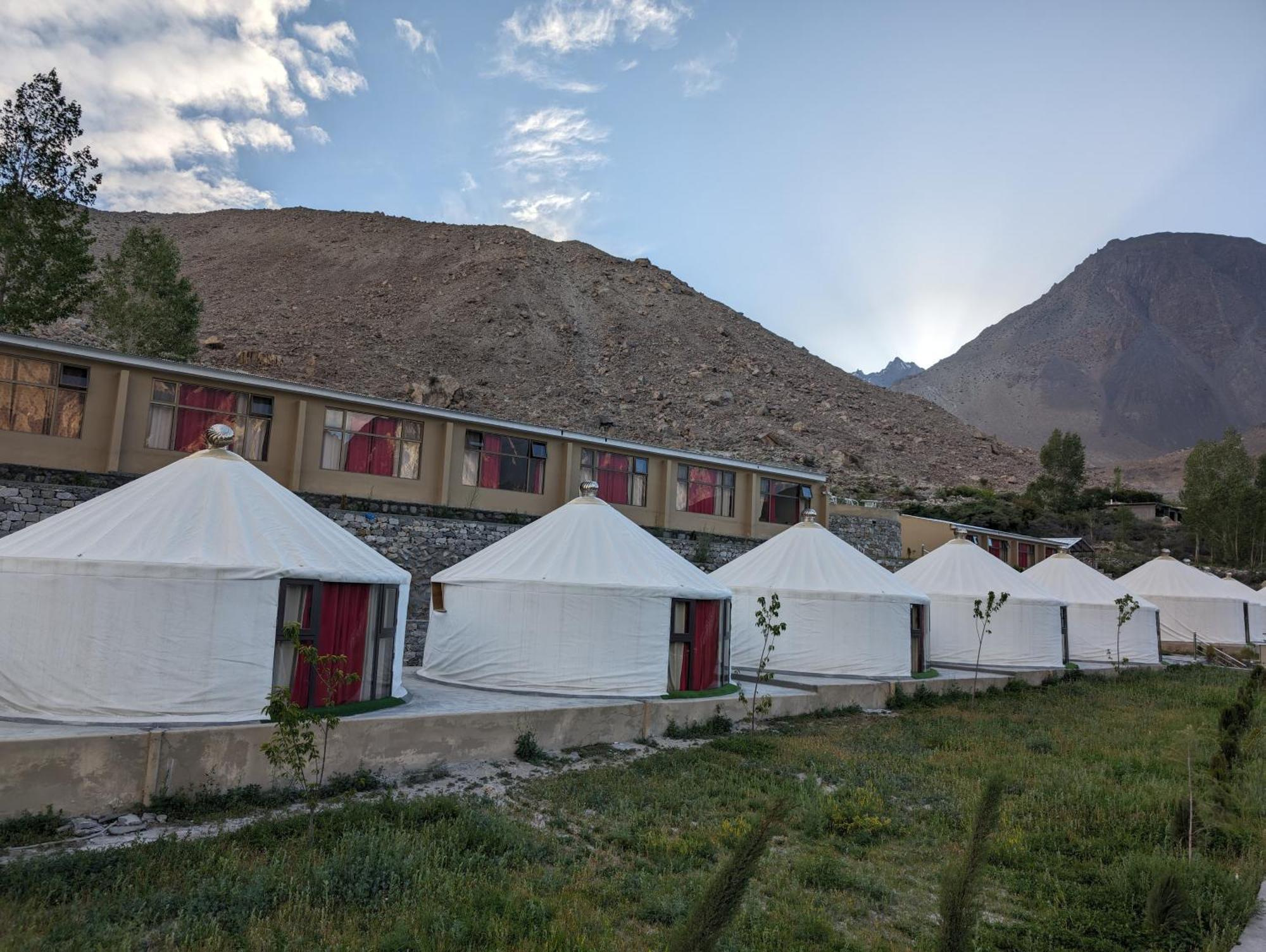 Apex Hotels And Resorts Hussaini Karimabad  Exteriér fotografie