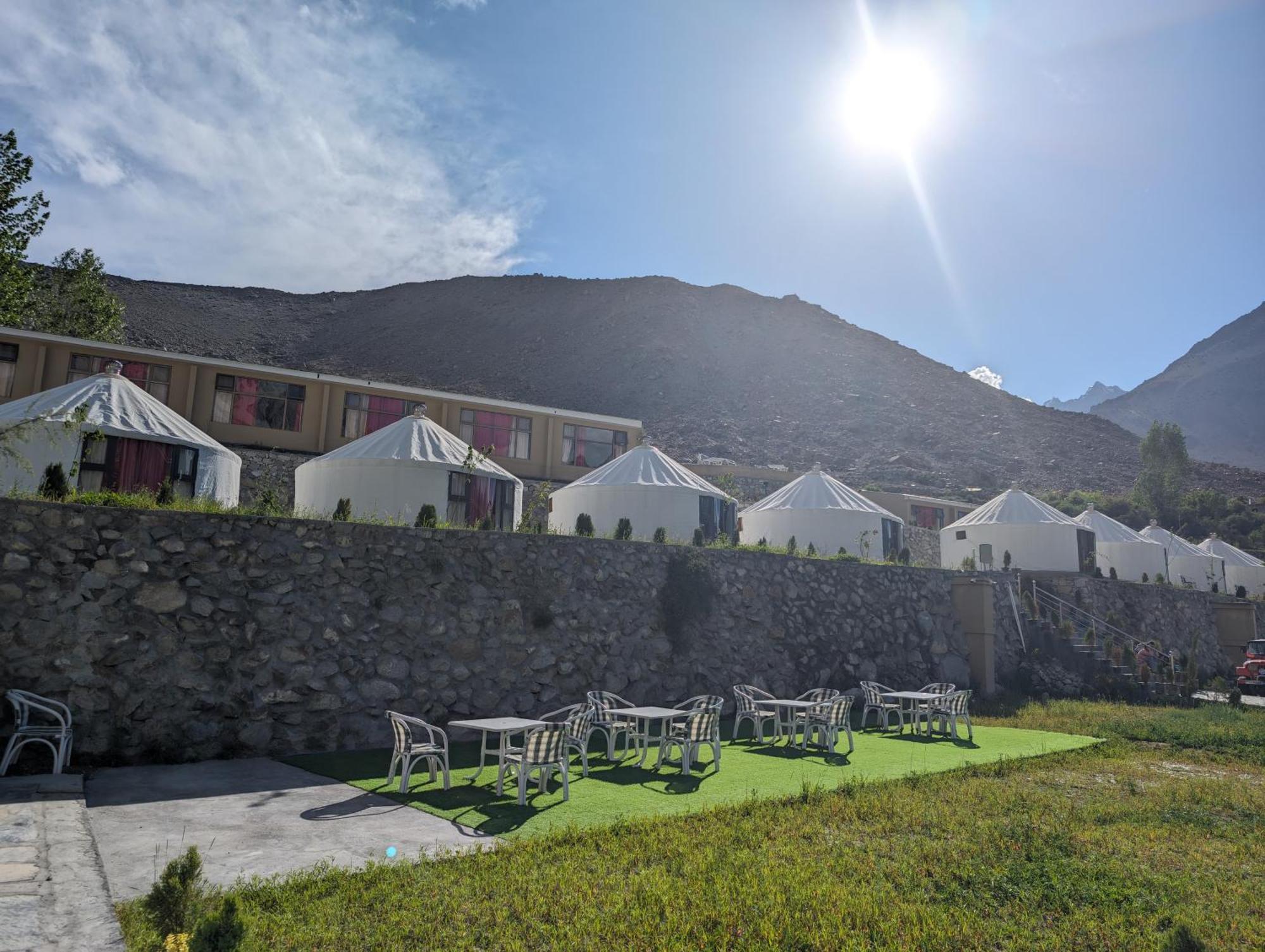 Apex Hotels And Resorts Hussaini Karimabad  Exteriér fotografie